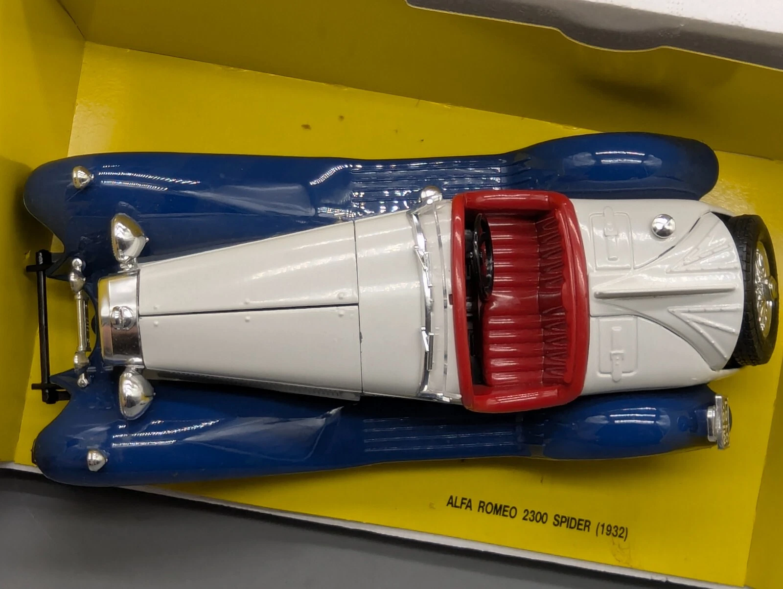 Alfa Romeo 2300 Spider (1932) – Model Car in Original Packaging